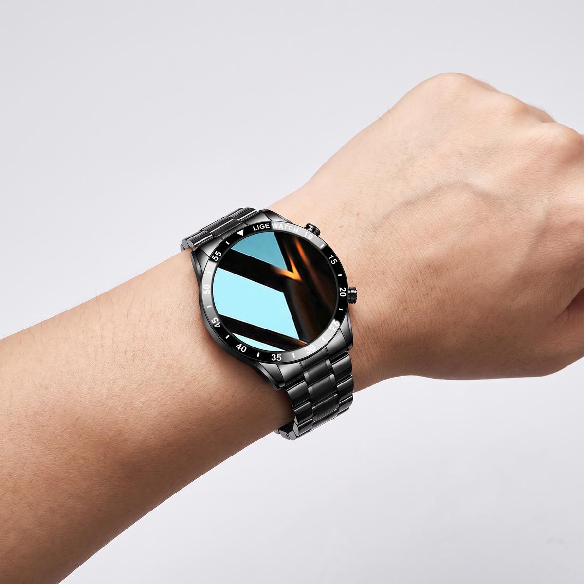 ZC5-Horizon-3-onwrist